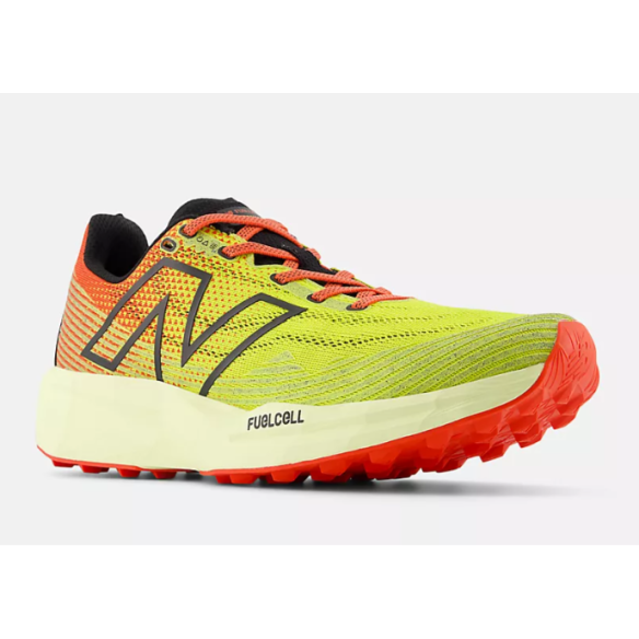 NEW BALANCE FuelCell Venym Tea tree con neo flame y black