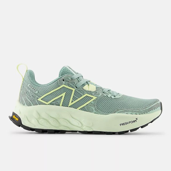 New Balance Hierro V8 Salt marsh con limelight y water cress