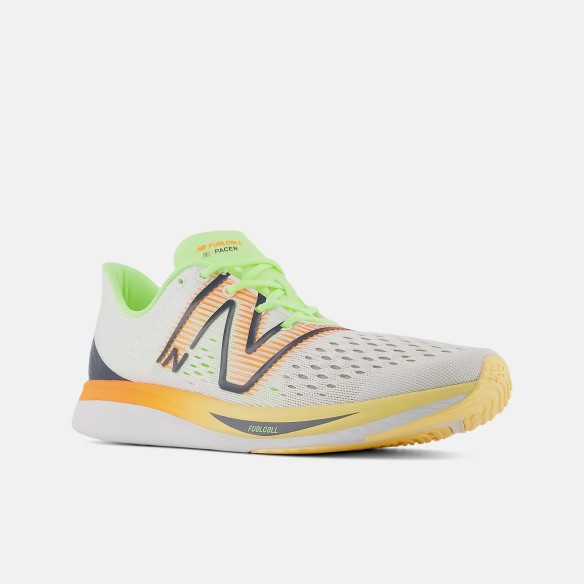 NEW BALANCE FuelCell SuperComp Pacer White con hot mango y bleached lime glo