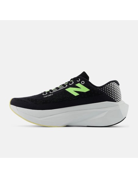 New Balance FuelCell SuperComp Trainer v3 Black con Phantom