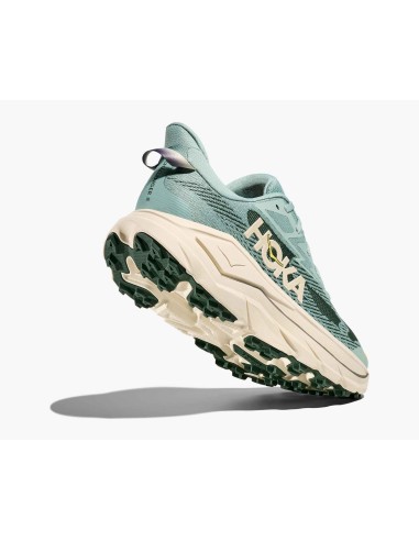 Hoka Challenger 8 jade / truffle salt