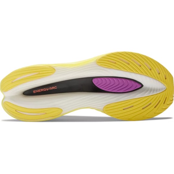 NEW BALANCE FUELCELL SUPERCOMP ELITE V3 AMARILLO