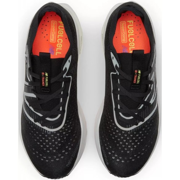 NEW BALANCE FuelCell SuperComp Trainer v2 NEGRO