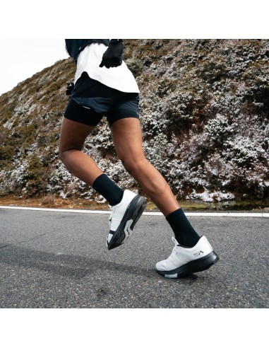 Mount to Coast R1 White|Black