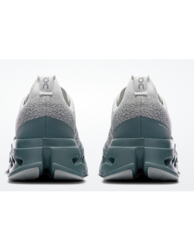 On Running Cloudsurfer Max Iceberg | Olive