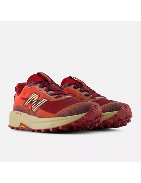 New Balance FuelCell Rebel  MAPLE NEO FLAME